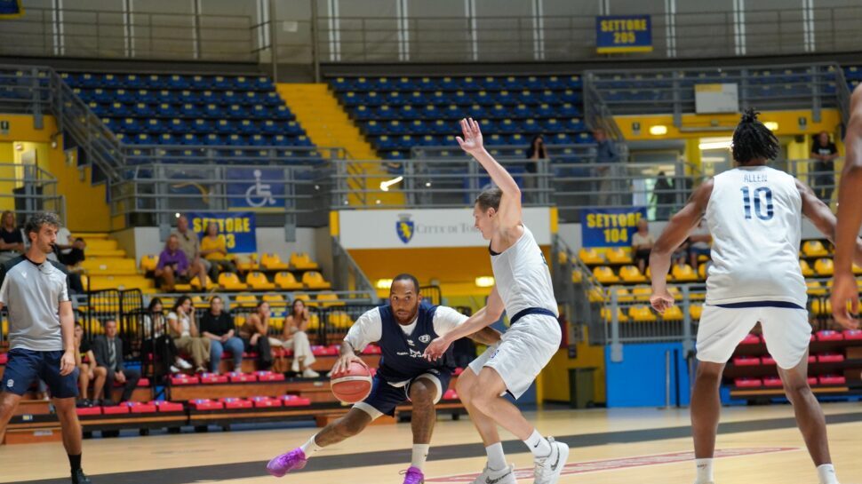 Blu Basket Bergamo, l’assistant coach Bonacina: “Due settimane per migliorare in difesa”